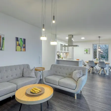 2 Bedroom Beach Front Apartment In Eckernfoerde